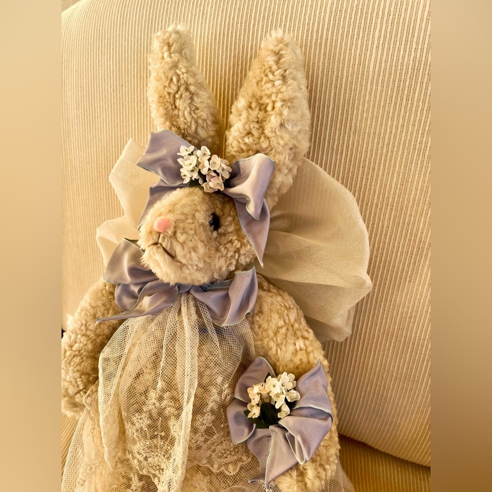 Vintage Victorian The Hen In The Holly Lace Floral Dress Adrianna Bunny